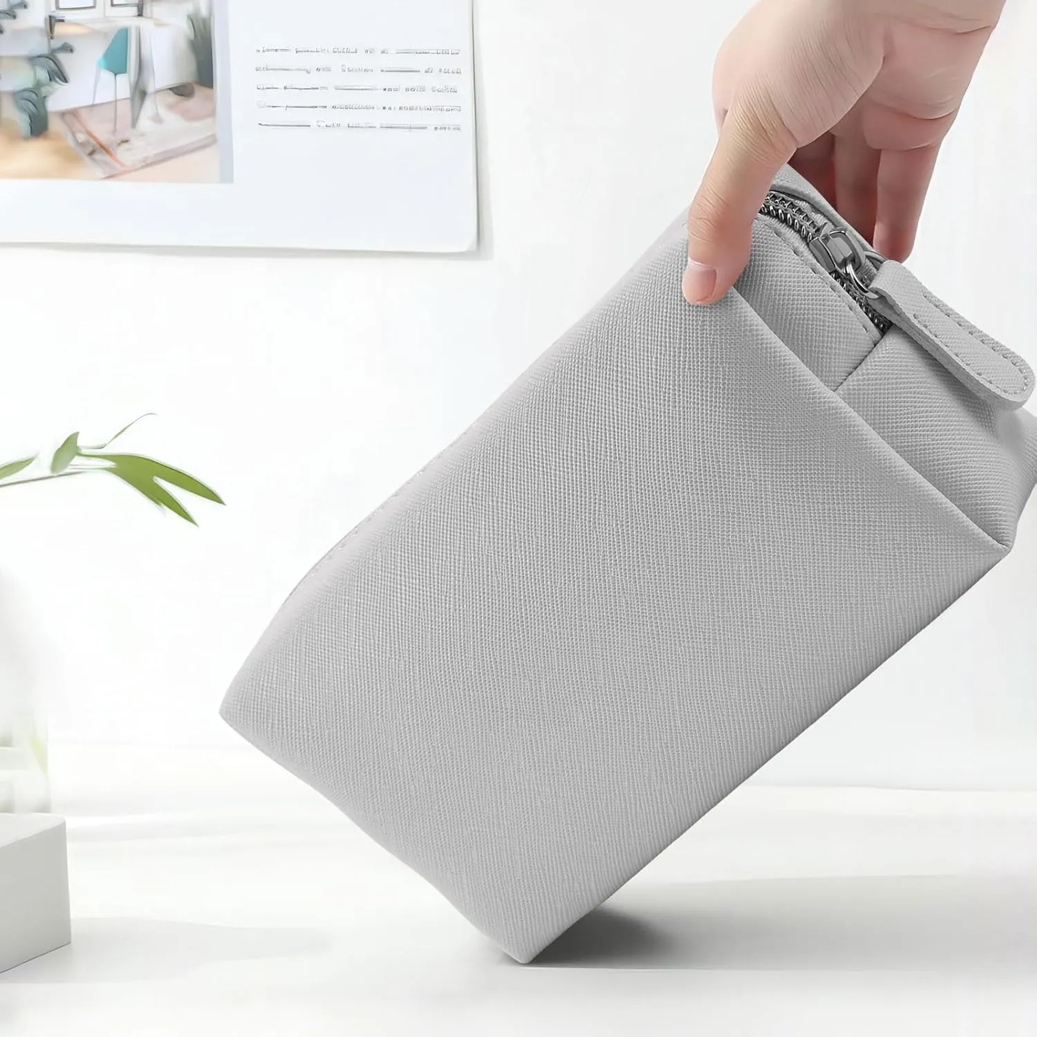 Leather Makeup Bag for Purse Travel, Portable Small Cosmetic Organizer for Women and Girls, Make up Bag with Zipper